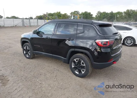 2018 Jeep Compass Trailhawk 4X4 из США, поврежденный, VIN 3C4NJDDB5JT403885